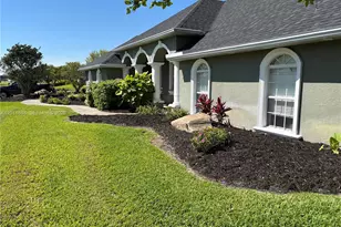 933 Sawgrass St, Clewiston, FL 33440 - Photo 3