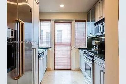 208 Washington Ave #11, Miami Beach, FL 33139 - Photo 5
