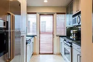 208 Washington Ave, Miami Beach, FL 33139 - Photo 5