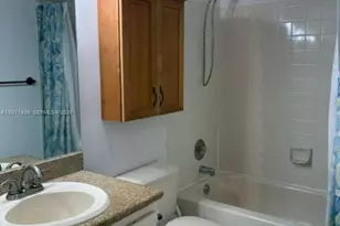 667 Woodgate Ln, Sunrise, FL 33326 - Photo 15