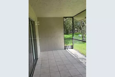 667 Woodgate Ln #B, Sunrise, FL 33326 - Photo 19