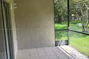 667 Woodgate Ln, Sunrise, FL 33326 - Photo 19