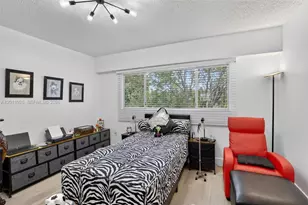 800 SW 137th Ave, Pembroke Pines, FL 33027 - Photo 15