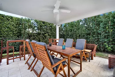21015 NE 19th Ct, Miami, FL 33179 - Photo 11