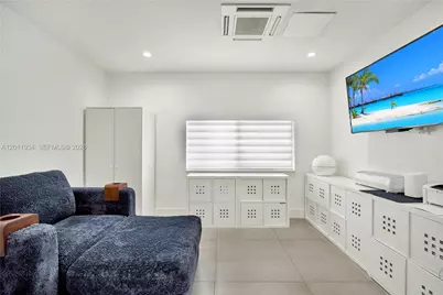 21015 NE 19th Ct, Miami, FL 33179 - Photo 37