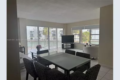 11111 Biscayne Blvd #2H, Miami, FL 33181 - Photo 1