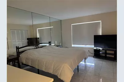 11111 Biscayne Blvd #2H, Miami, FL 33181 - Photo 5