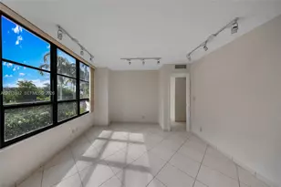 600 Three Islands Boulevard, Hallandale Beach, FL 33009 - Photo 15