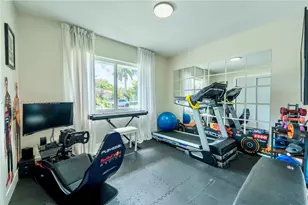 10461 SW 121st St, Miami, FL 33176 - Photo 21
