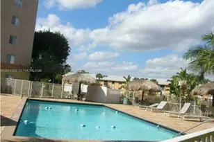 15241 SW 80th St, Miami, FL 33193 - Photo 13