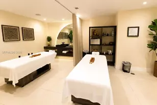 15901 Collins Ave, Sunny Isles Beach, FL 33160 - Photo 35