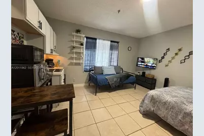 3700 Collins Ave #S-309, Miami Beach, FL 33140 - Photo 7