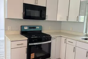 11500 NW 39th St, Sunrise, FL 33323 - Photo 9