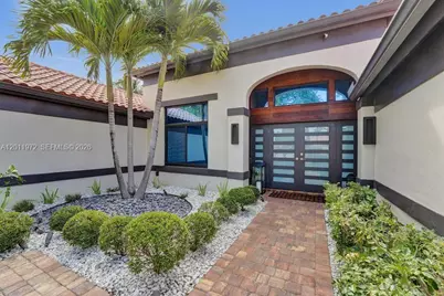 3222 Beechberry Cir, Davie, FL 33328 - Photo 9