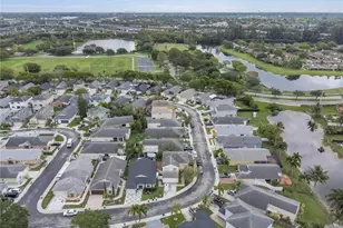 375 W Riverbend Dr, Sunrise, FL 33326 - Photo 33