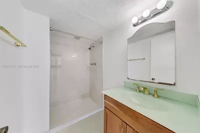 2801 NE 183rd St #912W, Aventura, FL 33160 - Photo 11