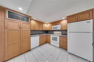 2801 NE 183rd St, Aventura, FL 33160 - Photo 5