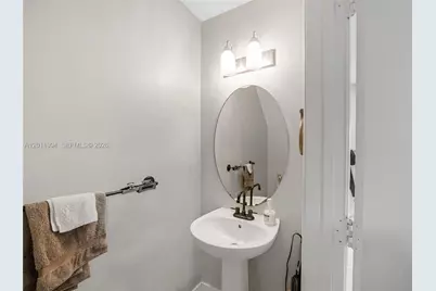29 Simonton Cir #29, Weston, FL 33326 - Photo 9