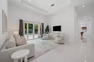 10703 SW 84th Ave, Miami, FL 33156 - Photo 3