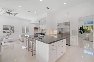 10703 SW 84th Ave, Miami, FL 33156 - Photo 9