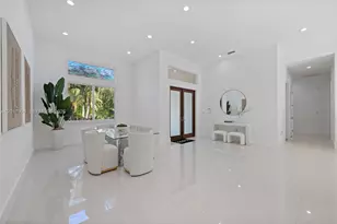 10703 SW 84th Ave, Miami, FL 33156 - Photo 5