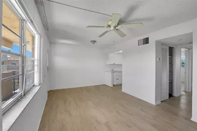 2145 Pierce Street #418, Hollywood, FL 33020 - Photo 11