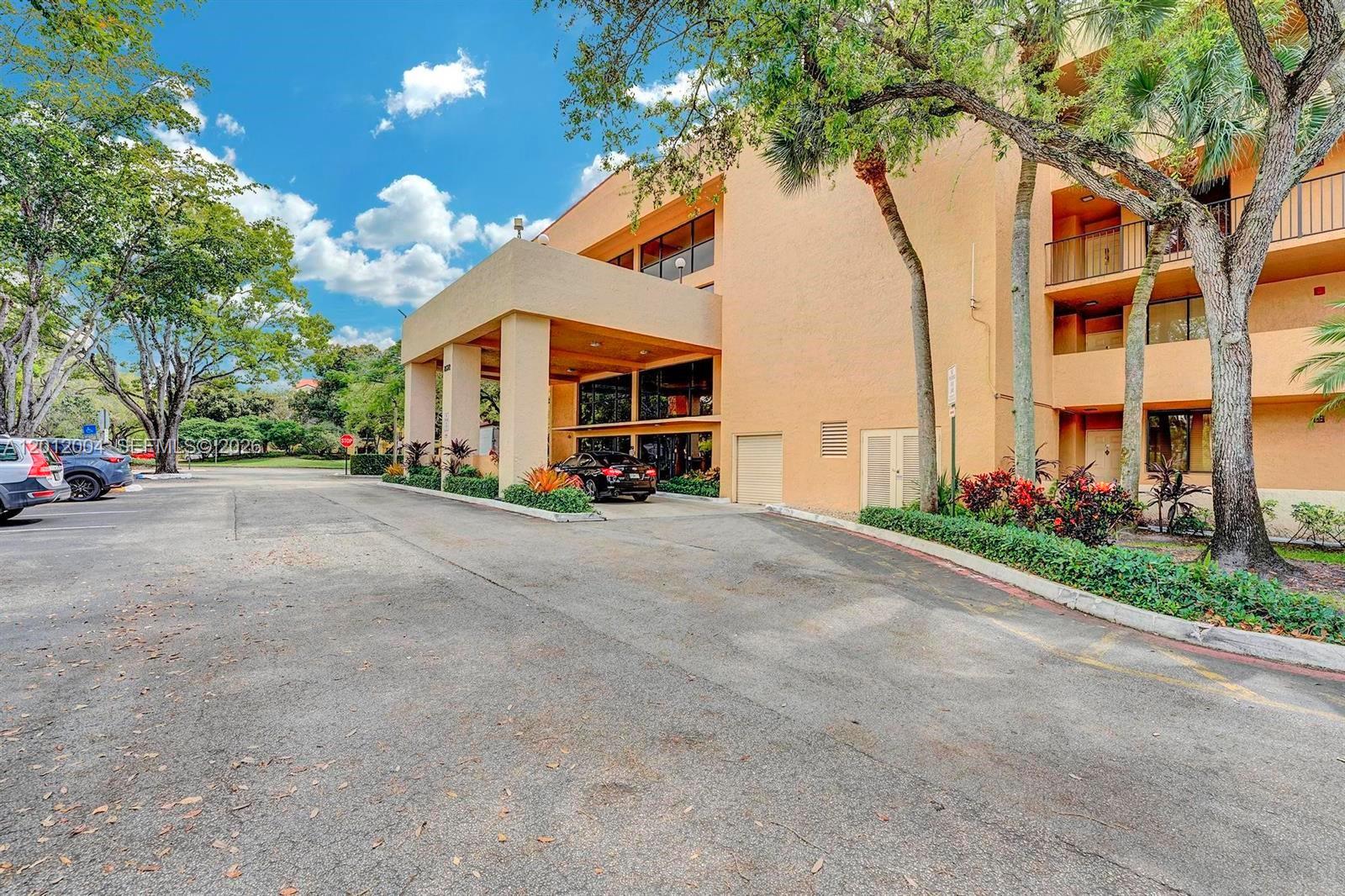 8592 W Sunrise Blvd #408 main architectural view