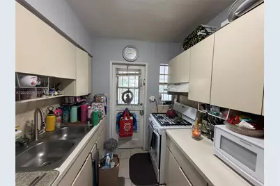 596 NW 109th St, Miami, FL 33168 - Photo 11