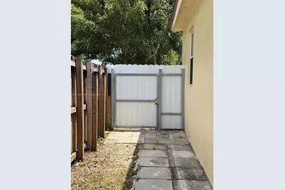 6433 Wiley St, Hollywood, FL 33023 - Photo 11