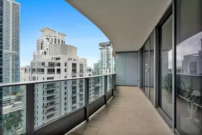 1000 Brickell Plz #3607, Miami, FL 33131 - Photo 15