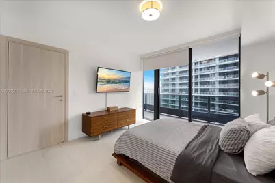 1000 Brickell Plz #3607, Miami, FL 33131 - Photo 7