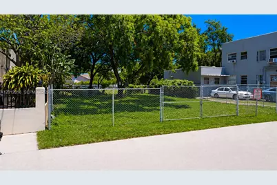285 NE 55th St, Miami, FL 33137 - Photo 1