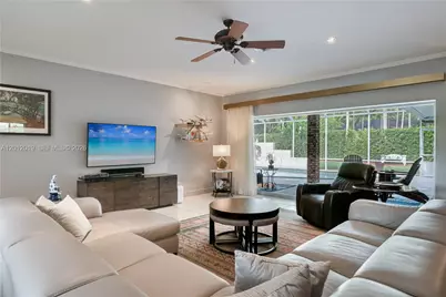 13401 SW 74th Ave, Pinecrest, FL 33156 - Photo 5