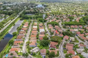 303 Bridgeton Rd, Weston, FL 33326 - Photo 49