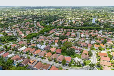303 Bridgeton Rd, Weston, FL 33326 - Photo 47
