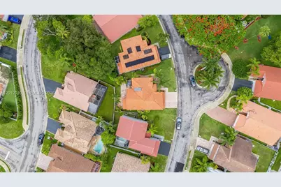 303 Bridgeton Rd, Weston, FL 33326 - Photo 41
