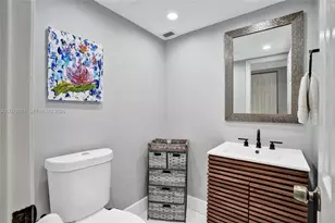 2750 NE 183rd St, Aventura, FL 33160 - Photo 13