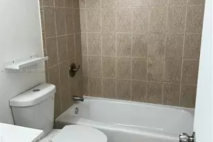 9445 SW 76th St, Miami, FL 33173 - Photo 15