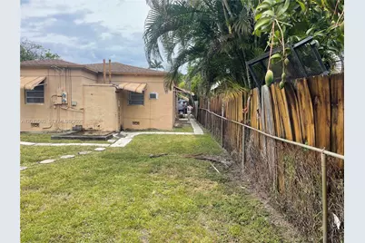 1644 Plunkett St #EAST, Hollywood, FL 33020 - Photo 9