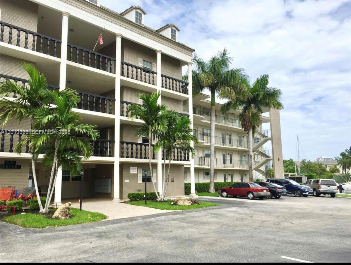 440 Paradise Isle Blvd #406 - 440 Paradise Isle Blvd #406, Hallandale Beach, FL 33009 Luxury Property | Jose Angel Pina