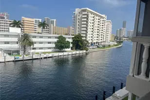 440 Paradise Isle Blvd, Hallandale Beach, FL 33009 - Photo 5