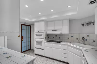 200 Ocean Lane Dr #407, Key Biscayne, FL 33149 - Photo 7