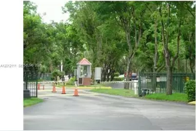 14301 N Kendall Dr #309B, Miami, FL 33186 - Photo 17