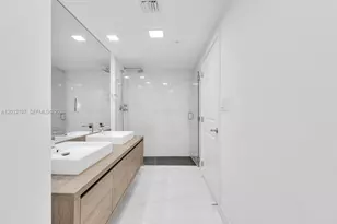 400 Sunny Isles Blvd, Sunny Isles Beach, FL 33160 - Photo 31