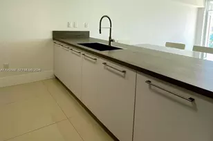 400 Sunny Isles Blvd, Sunny Isles Beach, FL 33160 - Photo 7