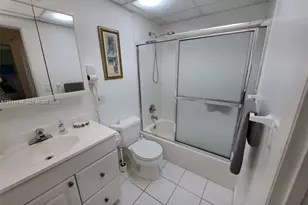 201 178th Dr, Sunny Isles Beach, FL 33160 - Photo 17