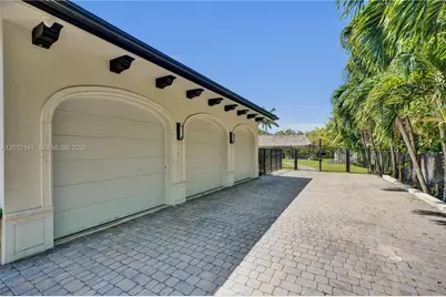 12401 SW 45th St, Miami, FL 33175 - Photo 17