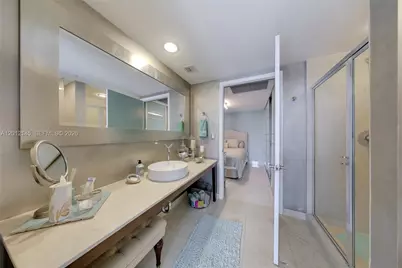 465 Brickell Ave #1019, Miami, FL 33131 - Photo 15