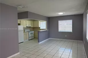 837 SE 8th Ct, Hialeah, FL 33010 - Photo 3