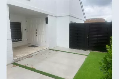 13595 SW 99th St, Miami, FL 33186 - Photo 9
